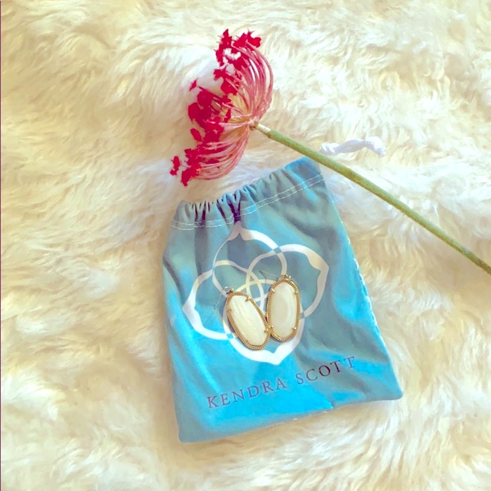 White Kendra Scott Elle earrings